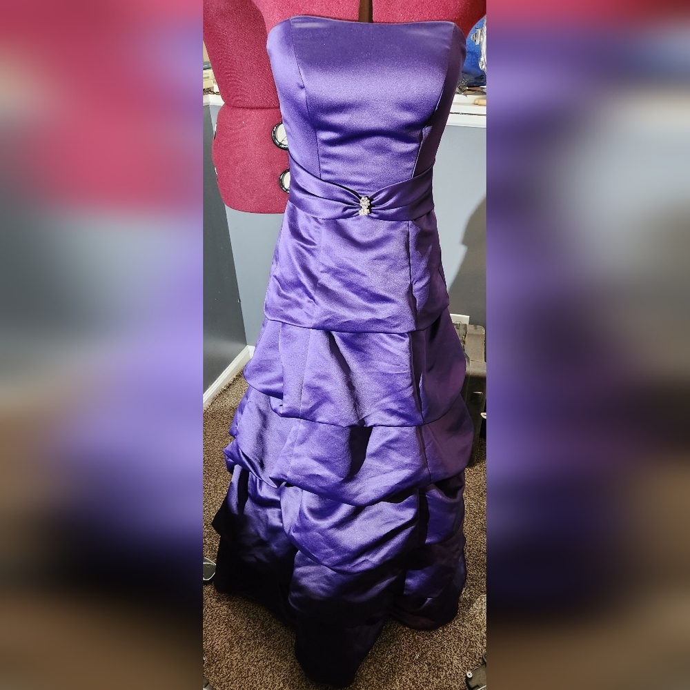 Evening gown/prom dress